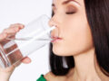 Tomar agua ayuda a eliminar infecciones urinarias